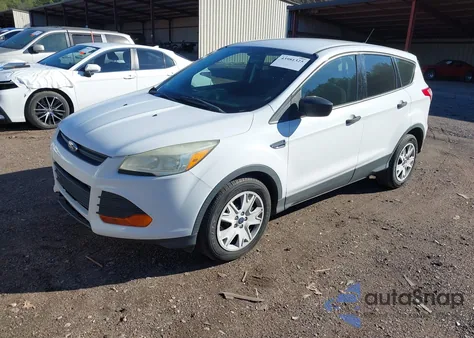 2014 Ford Escape S z USA, uszkodzony, nr VIN 1FMCU0F73EUD09950
